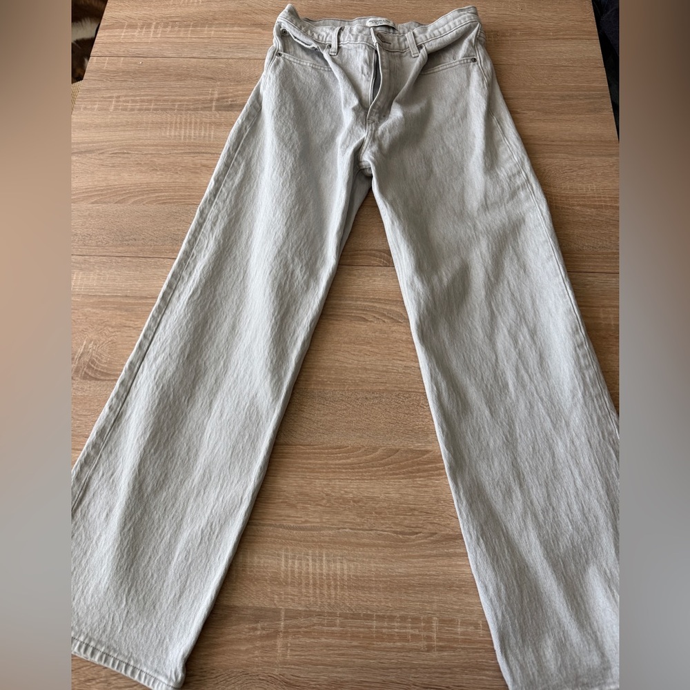 Abercrombie & Fitch High Rise 90s Relaxed Light Gray 27/4S